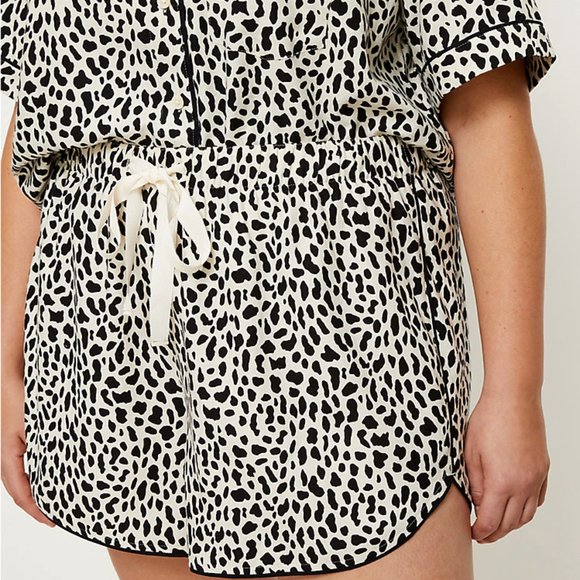 NEW Loft 16/18 Cream Black Animal Pajama Shorts - Picture 2 of 7